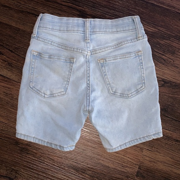 Old Navy Slim built in tough denim/jean shorts adjustable waist size 6 - Picture 2 of 3